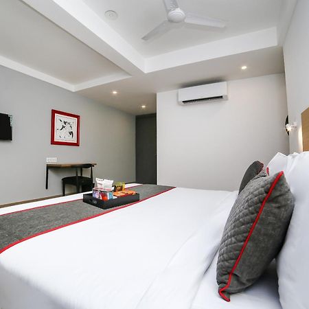 מלון גורגאון Townhouse Sohna Road 2 מראה חיצוני תמונה