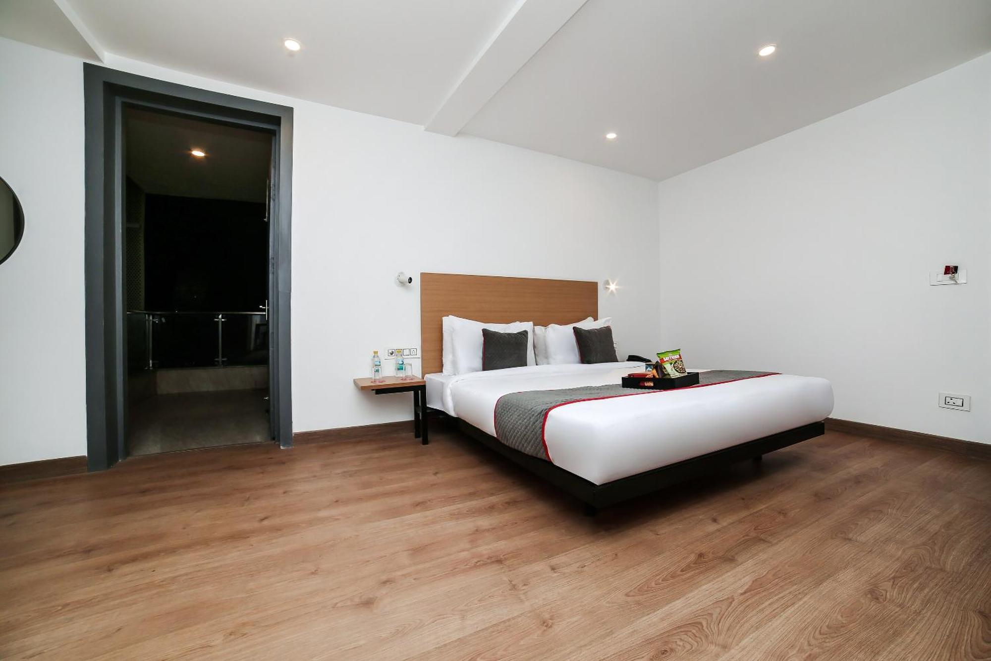 מלון גורגאון Townhouse Sohna Road 2 מראה חיצוני תמונה